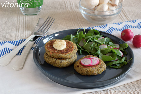 Mini hamburguesas o medallones de garbanzos y champiñones con almendra: receta saludable