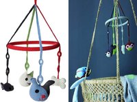 Un móvil para cuna hecho a mano a ganchillo