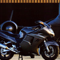 Kawasaki, Honda y Suzuki desataron la guerra de los 300 km/h hasta que firmaron un "pacto de caballeros". Luego las marcas europeas lo saltaron por los aires 