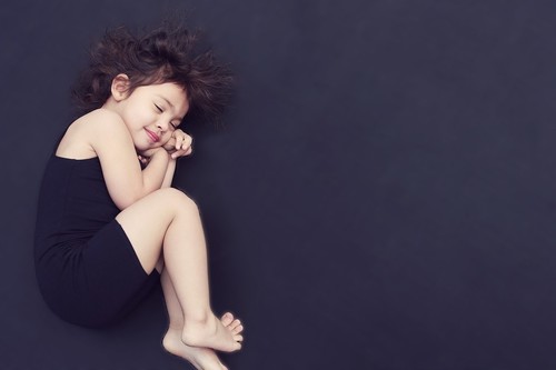 ¿Qué hacer si tu hijo se destapa por las noches?