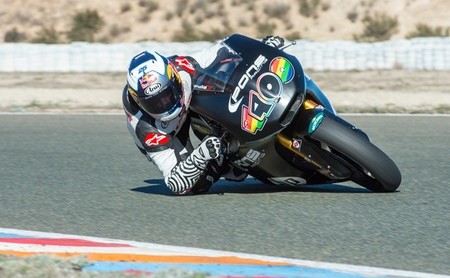 Los pilotos de Moto2 y Moto3 también arrancan la pretemporada en Almería