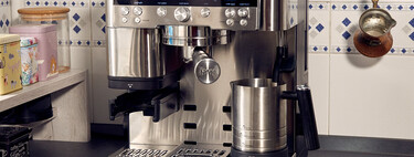 Llevo años huyendo de las cafeteras superautomáticas. Ahora he probado una superautomática-manual y no puedo dejar de usarla 