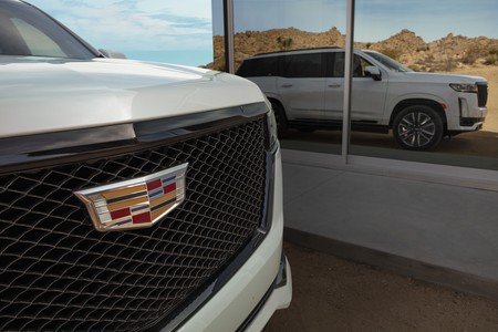 Cadillac Escalade 2021 1