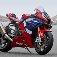 Honda le ha 'robado' a los barcos una idea muy antigua. Y provocará menos accidentes en moto