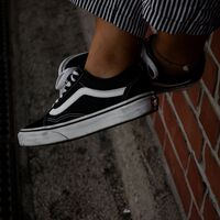 Vans rebaja sus míticas zapatillas Old Skool a un precio tan bajo que cuesta creerlo 