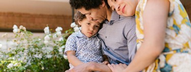 "He estudiado a más de 200 niños": siete frases calmantes que usan los padres que saben manejar las rabietas, según una experta en crianza
