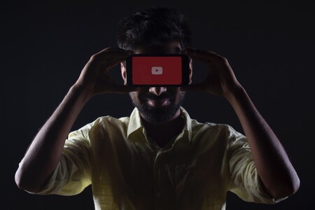 Google revela al fin qué datos capta del usuario en iOS en las "etiquetas de privacidad", primero en YouTube