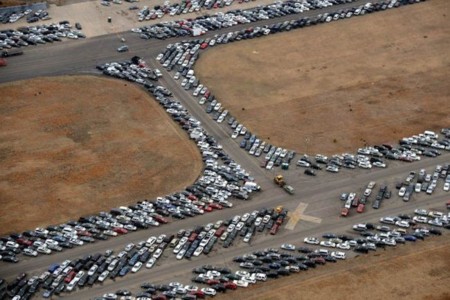 Multazo de 171 millones de euros a veintiuna empresas de coches en España