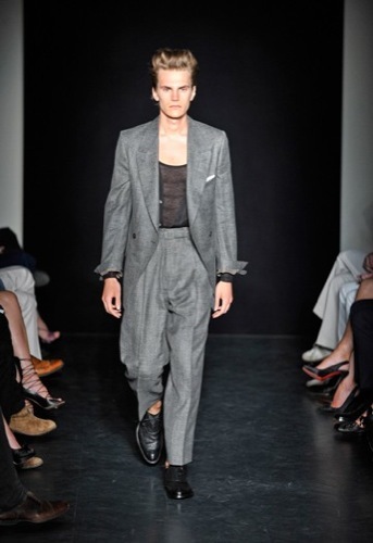 Yves Saint Laurent, Primavera-Verano 2010 en la Semana de la Moda de París