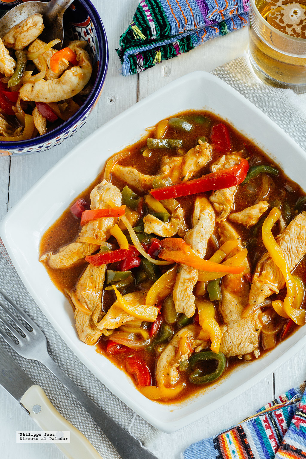 Fajitas de pollo en salsa BBQ. Receta de cocina fácil, sencilla y deliciosa