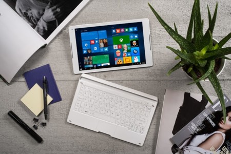MWC: Alcatel presenta PLUS 10, un nuevo convertible de 10,1 pulgadas