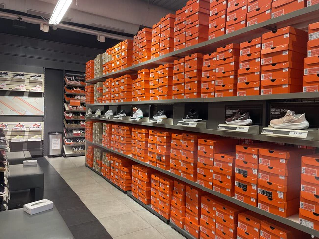 Outlet Nike