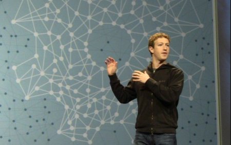 Mark Zuckerberg está abierto a cambiar profundamente la estrategia de Facebook