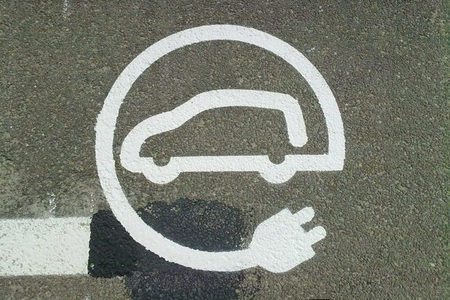 ¿Murieron de éxito las ayudas a la compra de eléctricos?