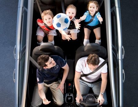 Finaliza el Club Opel Meriva en Bebés y más: viajar en coche con niños