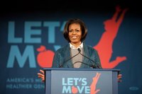 Michelle Obama se posiciona a favor de la lactancia y le llueven las críticas