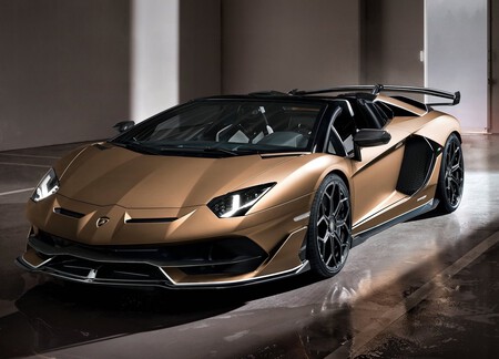 Lamborghini Aventador Svj Roadster 2020 1600 01