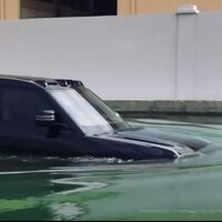 Alucina con el vídeo de este SUV chino de 1.200 CV capaz de vadear hasta 1,5 metros de profundidad, de flotar o girar sobre mismo