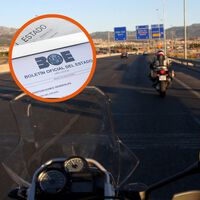 Ya es oficial en el BOE: las motos pueden circular por el arcén a partir del 1 de octubre, pero con varias condiciones 
