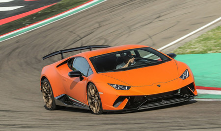 Lamborghini quiere un futuro Aventador de 1.000 CV y muchas más variantes del Huracán