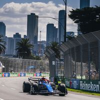 Williams no llevó a Australia un chasis de repuesto para su F1. Ahora Albon se ha estrellado y van a dejar a Sargeant sin correr 