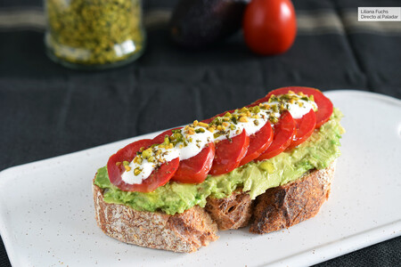 tostada de aguacate