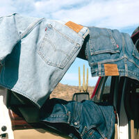 Aunque parezca mentira, Levi's acaba de rebajar sus vaqueros cortos 501 a mitad de precio y son la mejor compra del mes  