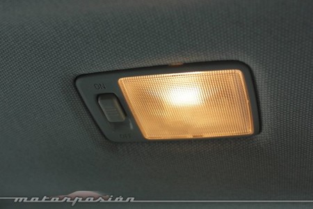 Luz de cortesía en Toyota Auris 2013