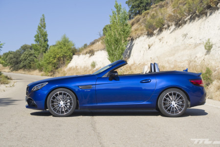 Mercedes-AMG SLC 43, prueba