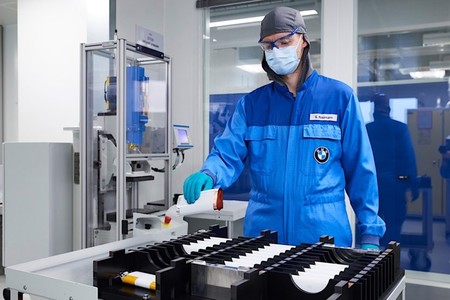 BMW y Varta solicitan fondos a Alemania: quieren fabricar baterías 'made in Europe' para coches eléctricos