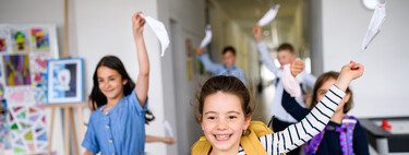 Los niños también se quitan la mascarilla después de dos años y pasan a la historia como los más cívicos de la pandemia 