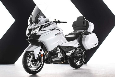CFMoto 1250 TR-G: la Gran Turismo más potente de la marca china llega con 140 CV, pero de momento solo a China