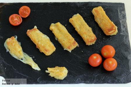 Palitos de queso fundido para las fiestas de disfraces de Carnaval. Receta