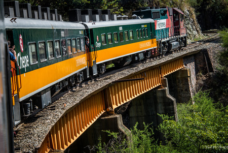 El Chepe, el tren que recorre los estados mexicanos de Sinaloa y Chihuahua