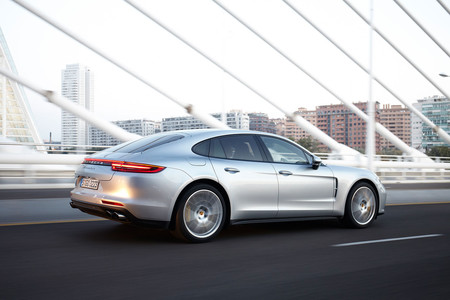 Porsche Panamera 03