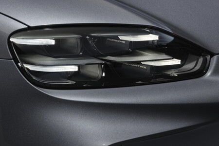 Substituir os faróis a laser de um BMW custa o mesmo que um Aveo novo: a tecnologia está a complicar os custos de pós-venda.