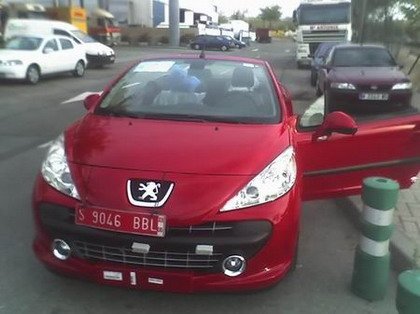 Peugeo 207 CC espia