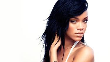 Sin noticias del nuevo disco de Rihanna, al menos tenemos los de la BSO de Home