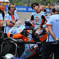 Ha vuelto a pasar. Aprilia dejó instalada por error en la moto de Ai Ogura una pieza ilegal y queda descalificado de MotoGP  