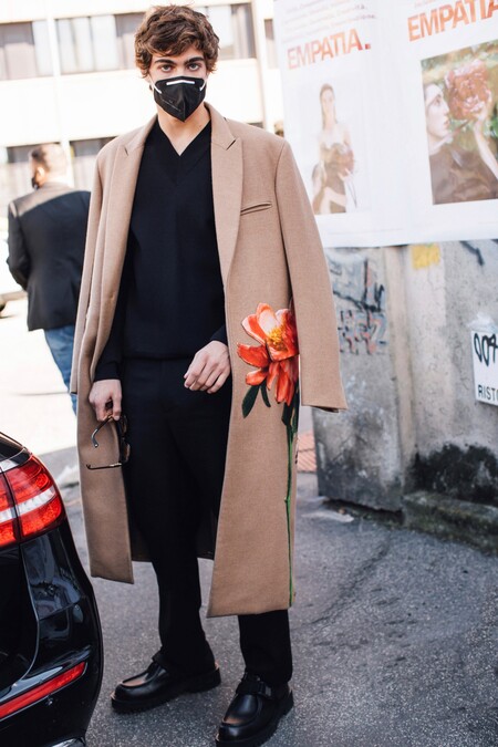 Tres colores con los que combinar el negro y convertirlo en el mejor look urbano