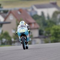 Sobreponiéndose al clima, Joan Mir demuestra su poderío en Brno con el mejor tiempo de la FP2