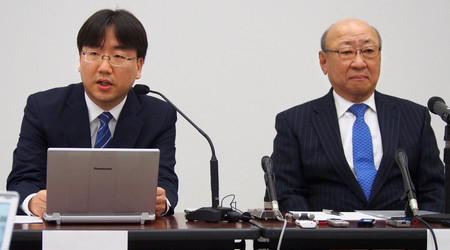 El presidente de Nintendo no descarta que en el futuro se alejen de las consolas domésticas