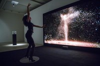 Si pasas por Londres, la Saatchi Gallery te espera con la exposición 'Inside Rolls-Royce'