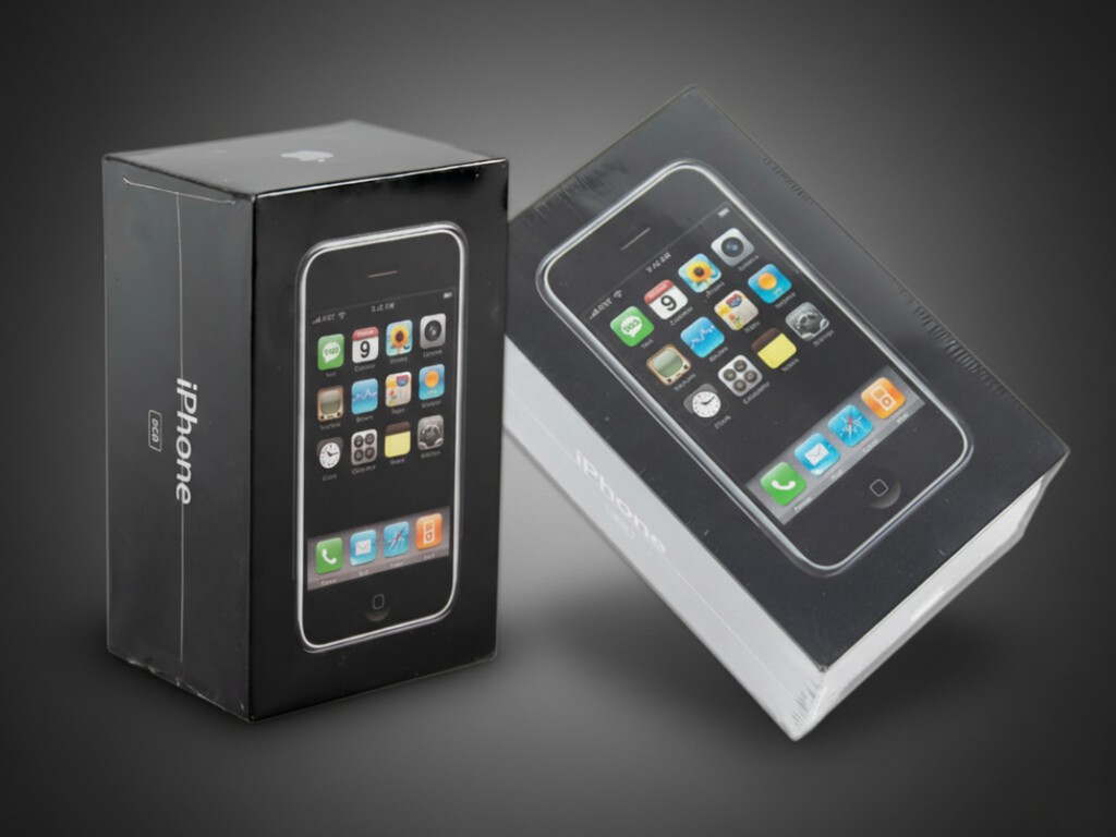 Un ingeniero de Apple tuvo que decidir en el último segundo qué hacer en la aduana. En su maleta llevaba los doce primeros iPhone de la historia