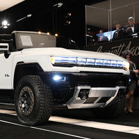 El primero de los Hummer eléctricos de más de 1.000 CV, subastado por 2,5 millones de dólares