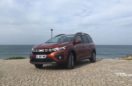 Dacia Jogger Hybrid 2023