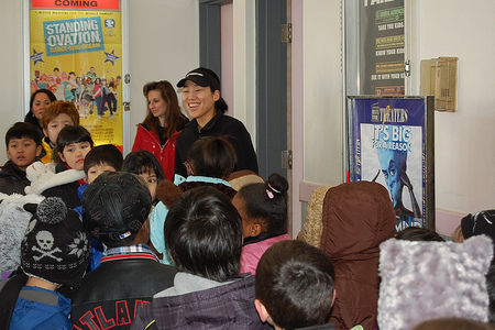 Llevar a los niños al teatro: una experiencia inigualable y muy beneficiosa