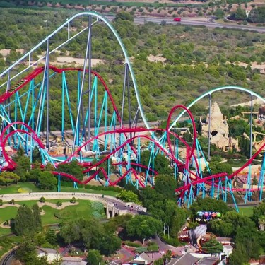 Los mejores parques de atracciones de España: una selección de escapadas llenas de diversión y emociones fuertes