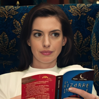 Tengo 36 años y leo novelas y cuentos considerados juveniles. Me lo paso genial, estos son los que recomiendo