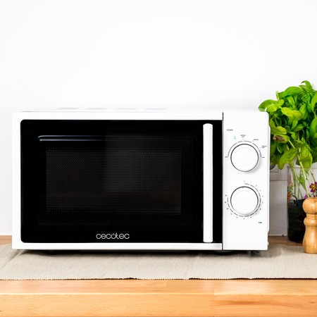Microondas Cecotec de 20L, con 700W de potencia, por sólo 31,99 euros y envío gratis